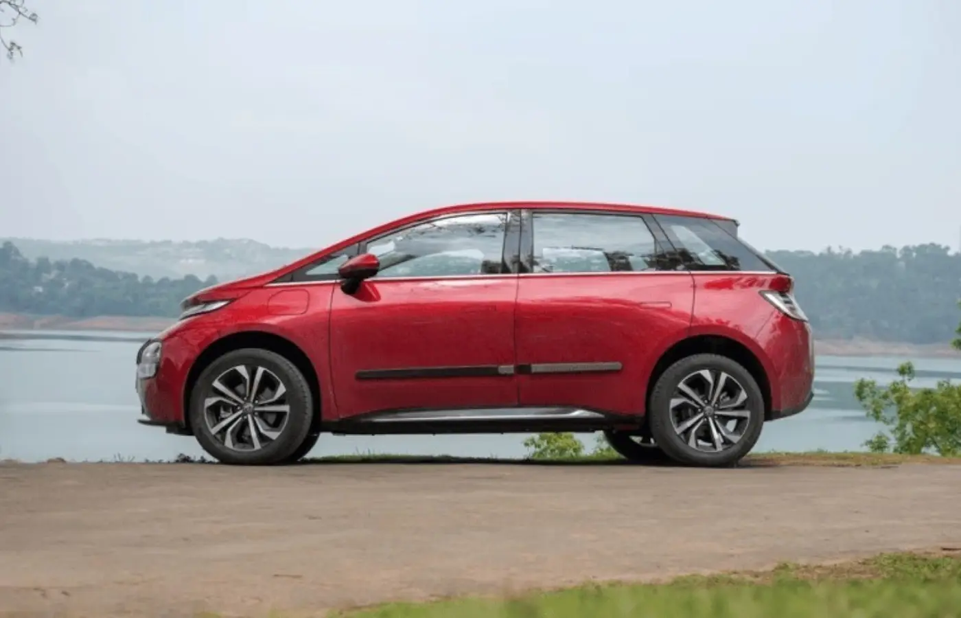 Creta EV Facelift vs MG Windsor EV